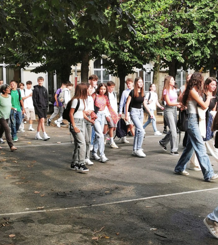 圣路易高中校园景观 12