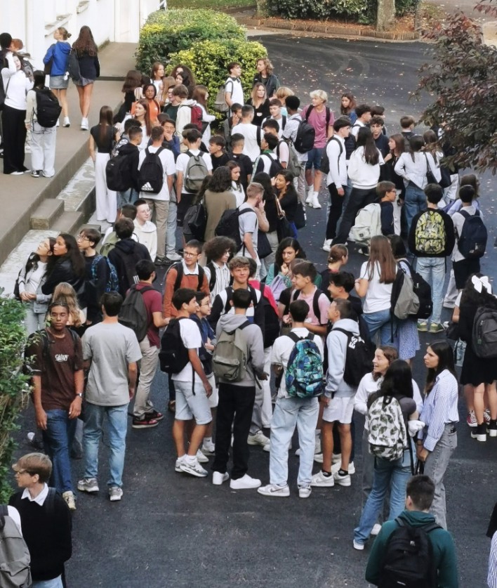 圣路易高中校园景观 13