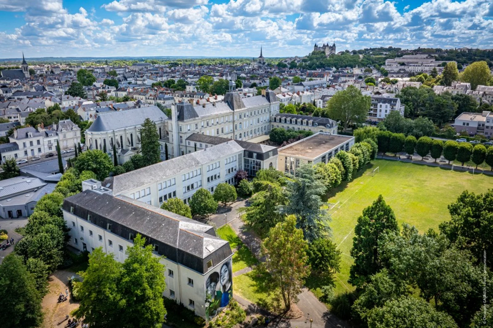 圣路易高中校园景观 25