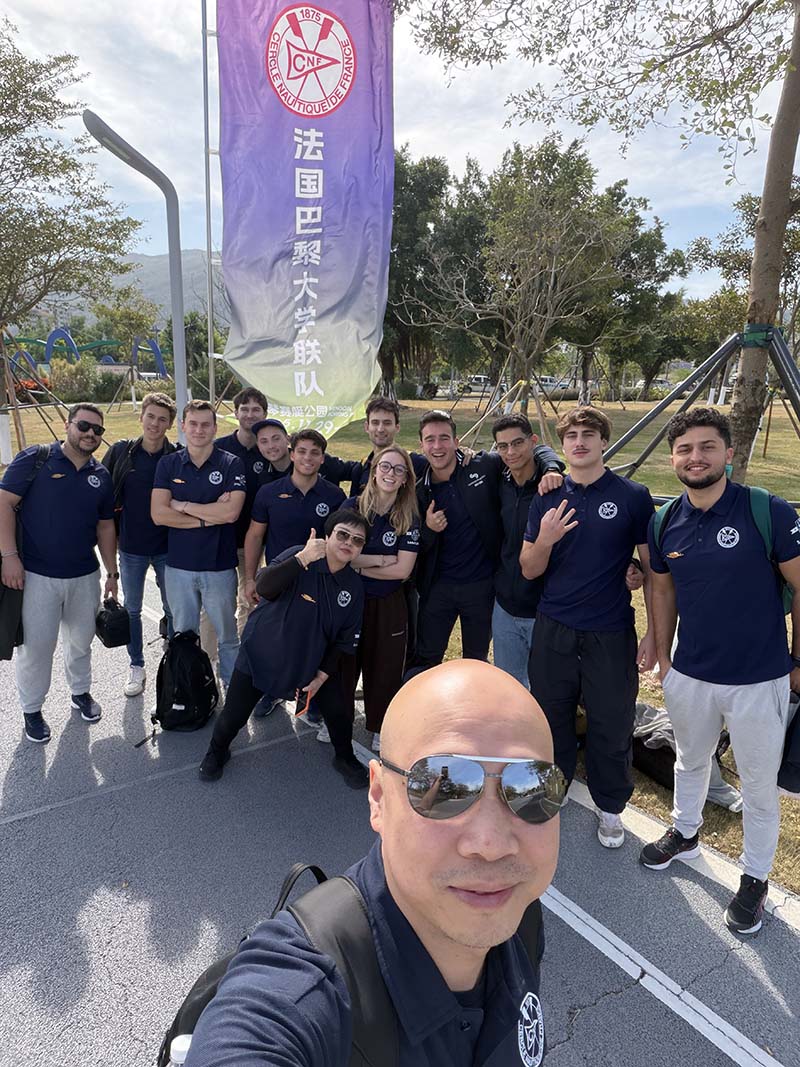 法国巴黎大学联队在横琴赛艇公园热身